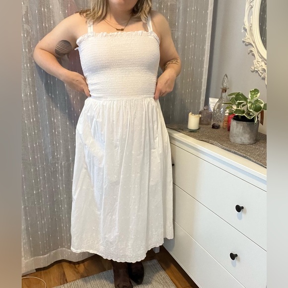 White cotton prairie dress - Picture 2 of 4